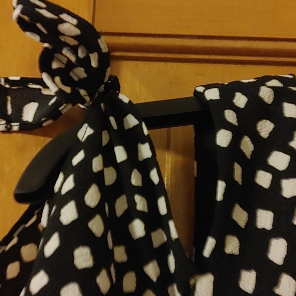 NWT Cold shoulder Jessica Howard dress - Picture 4 of 6